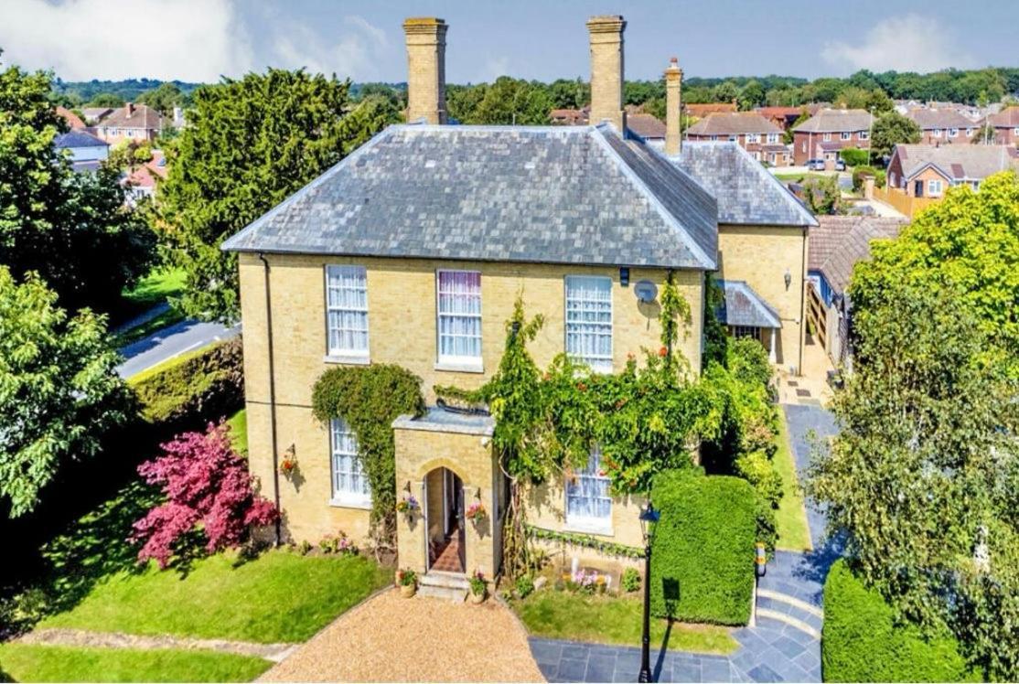 Bed and Breakfast Langley House Exterior foto